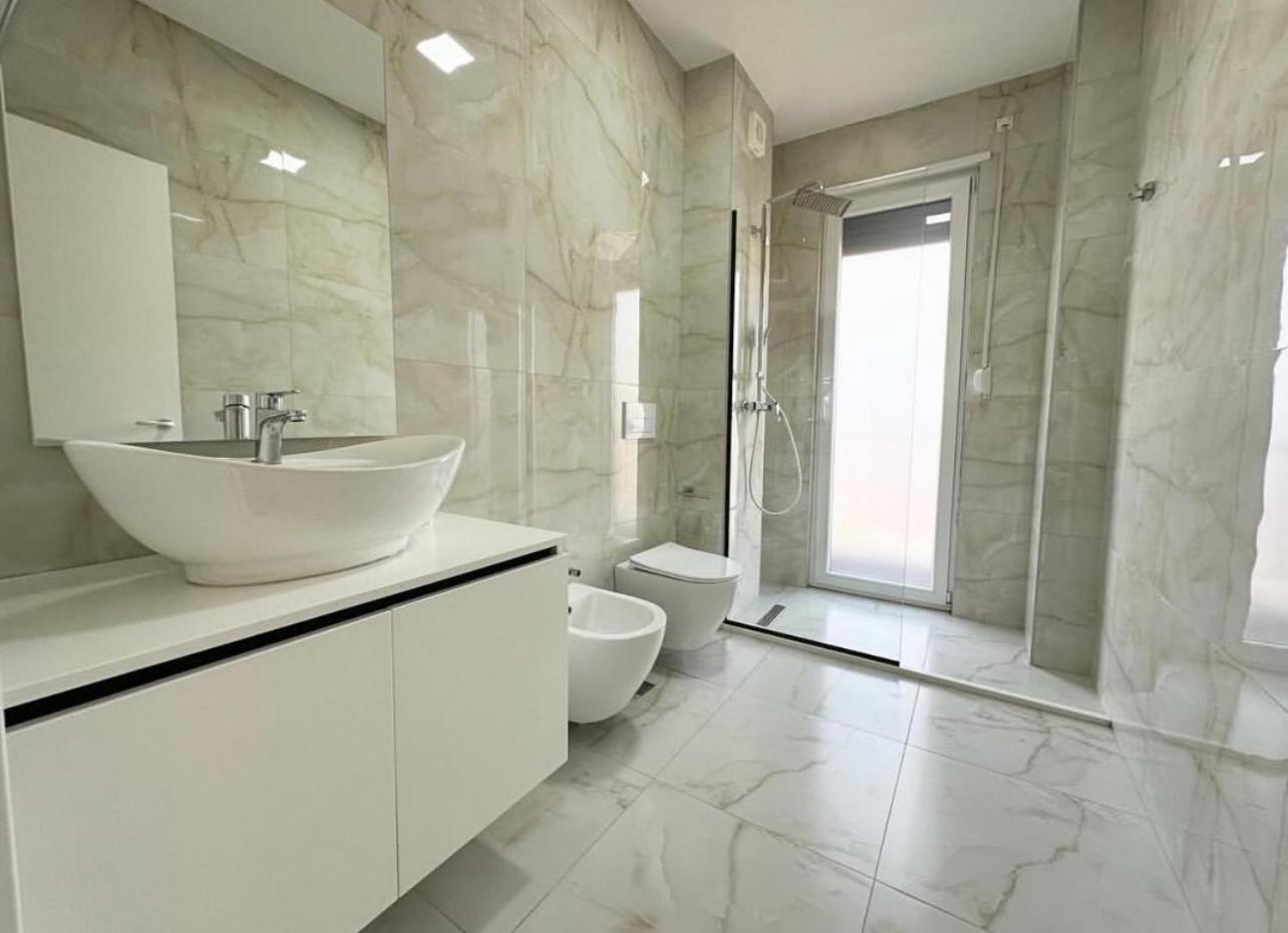 New Bazaar, Grand Apartment Tiranë Luaran gambar