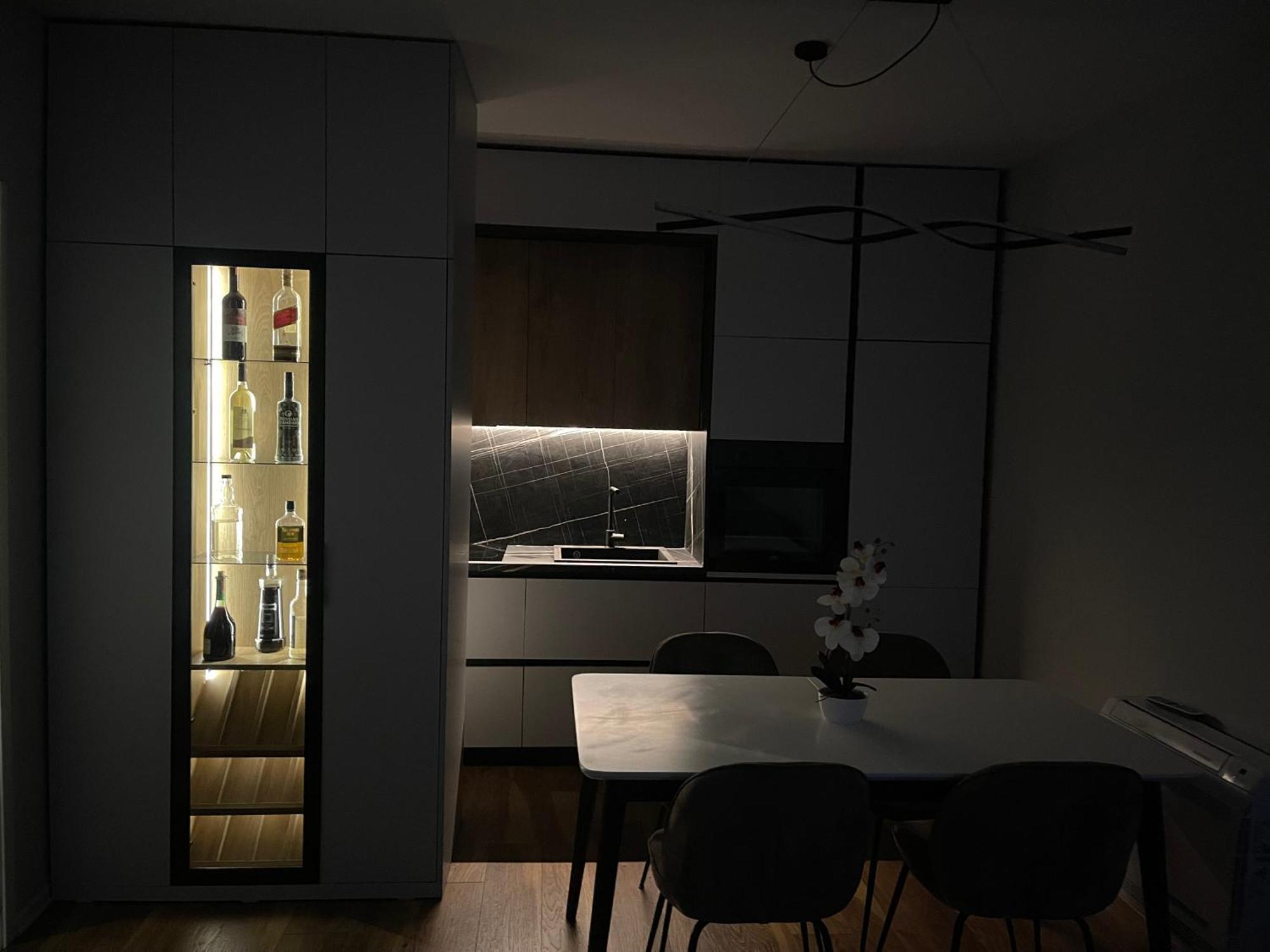 New Bazaar, Grand Apartment Tiranë Luaran gambar